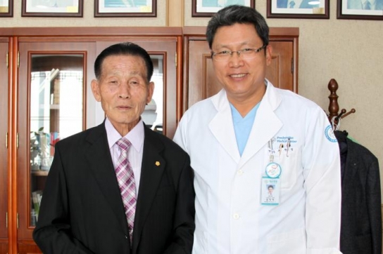 정읍영생교회 김재조 원로목사, 예수병원에 발전기금 후원