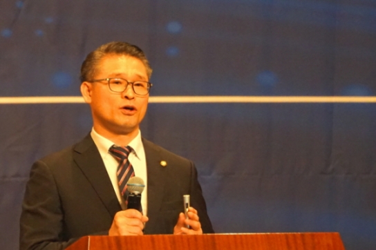 "파국으로 치닫는 한일관계 법문에 따라 냉철해야"
