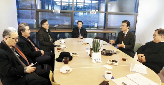 신천지, 또 과천에 건축 시도… 교계·시민단체 허가 저지나서