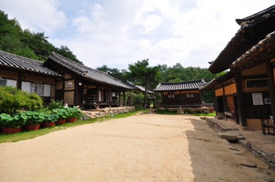 비움(Emptying)-채움(Filling)-섬김(Serving)
