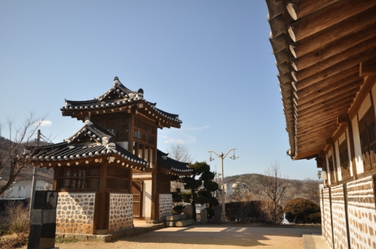 교회의 문과 종