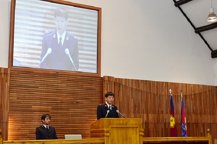 사진 01 신년사를 전하는 김필수 한국구세군 사령관.jpg