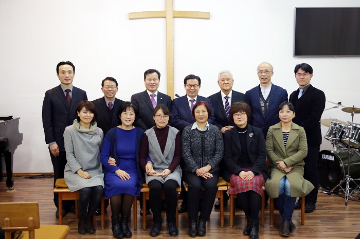 베를린교역자연합회 신년기도회 회원교회목사님 부부01.JPG