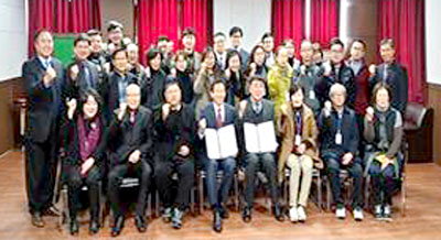 06-557449.jpg