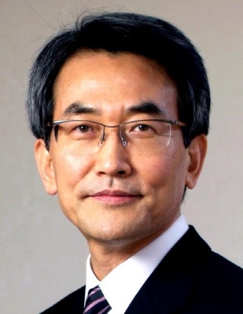 100주년 이재철담임목사.jpg
