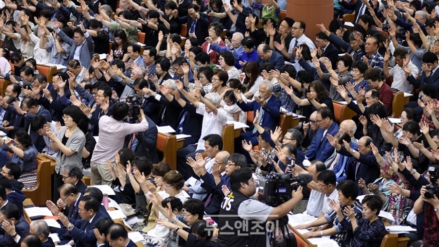 분열60년 기도회.jpg