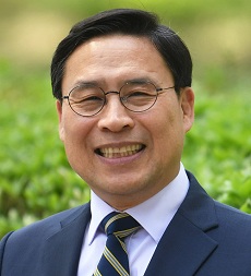 장헌일목사.jpg